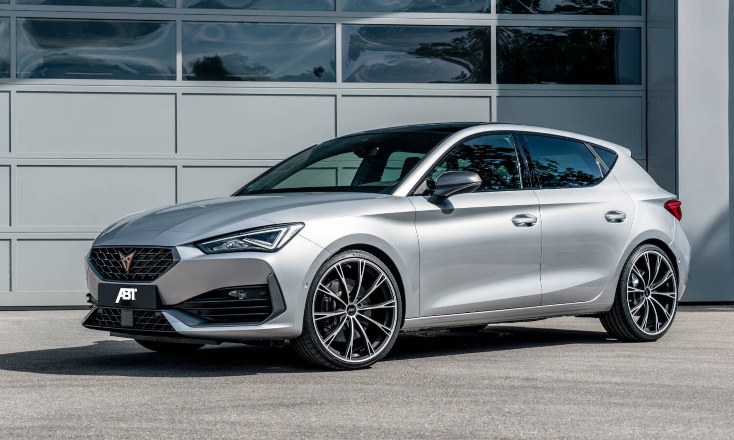 COMPACT SPORTS CAR WITH MORE POWER AND A NEW LOOK
