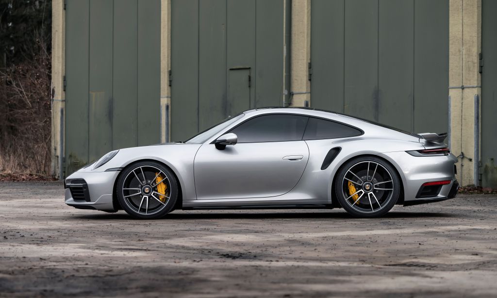 KW Variant 4 coilover kit – drive your Porsche 911 (992) like it’s meant to be